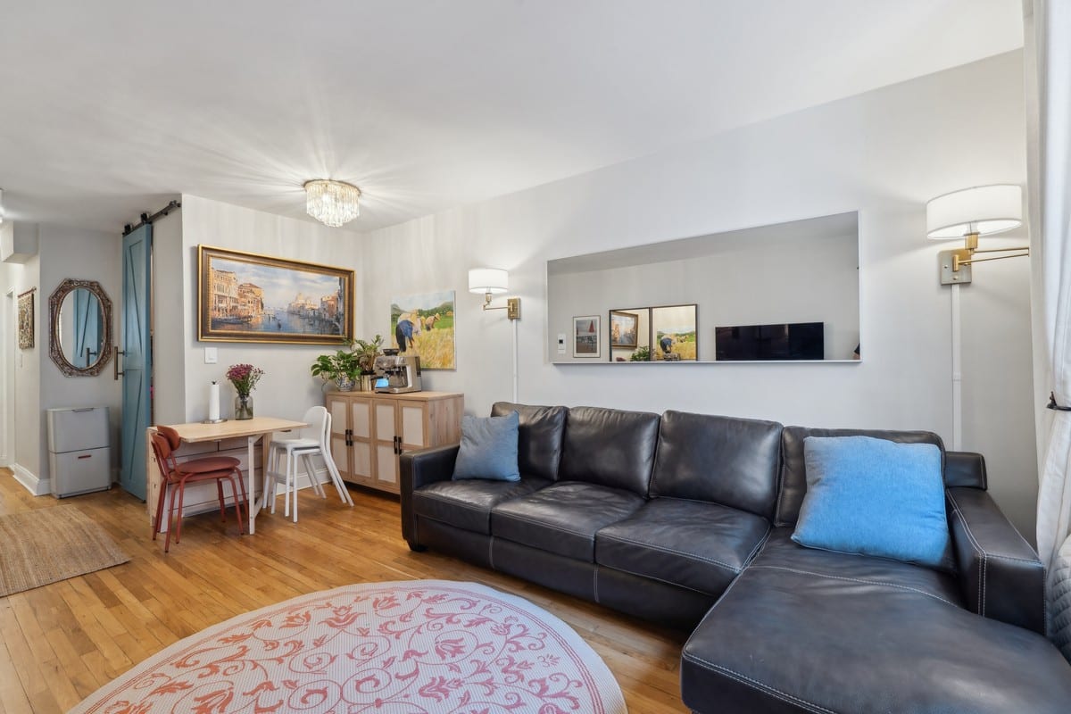 320 East 35th Street