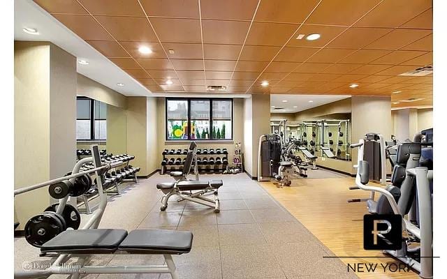 330 East 38th Street
