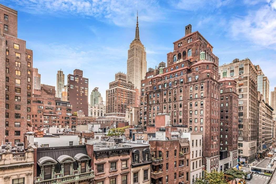 35 East 38th Street