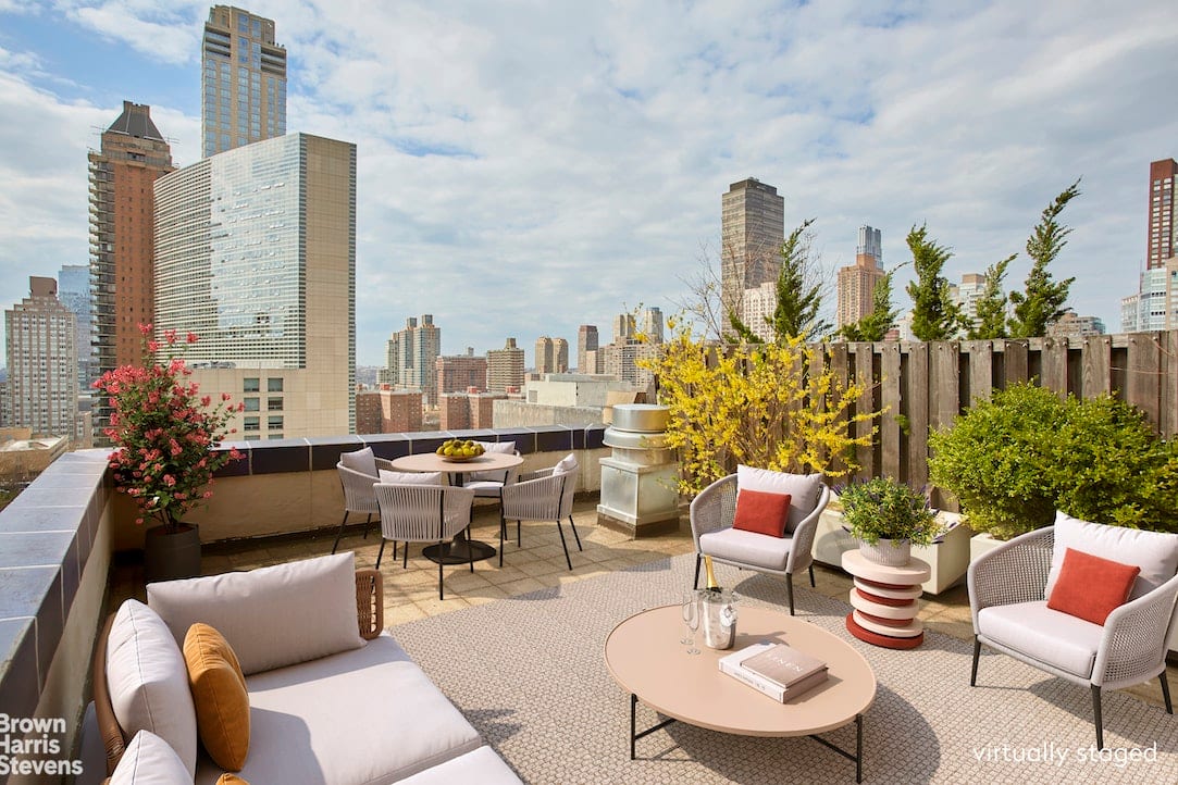 43 West 61st Street