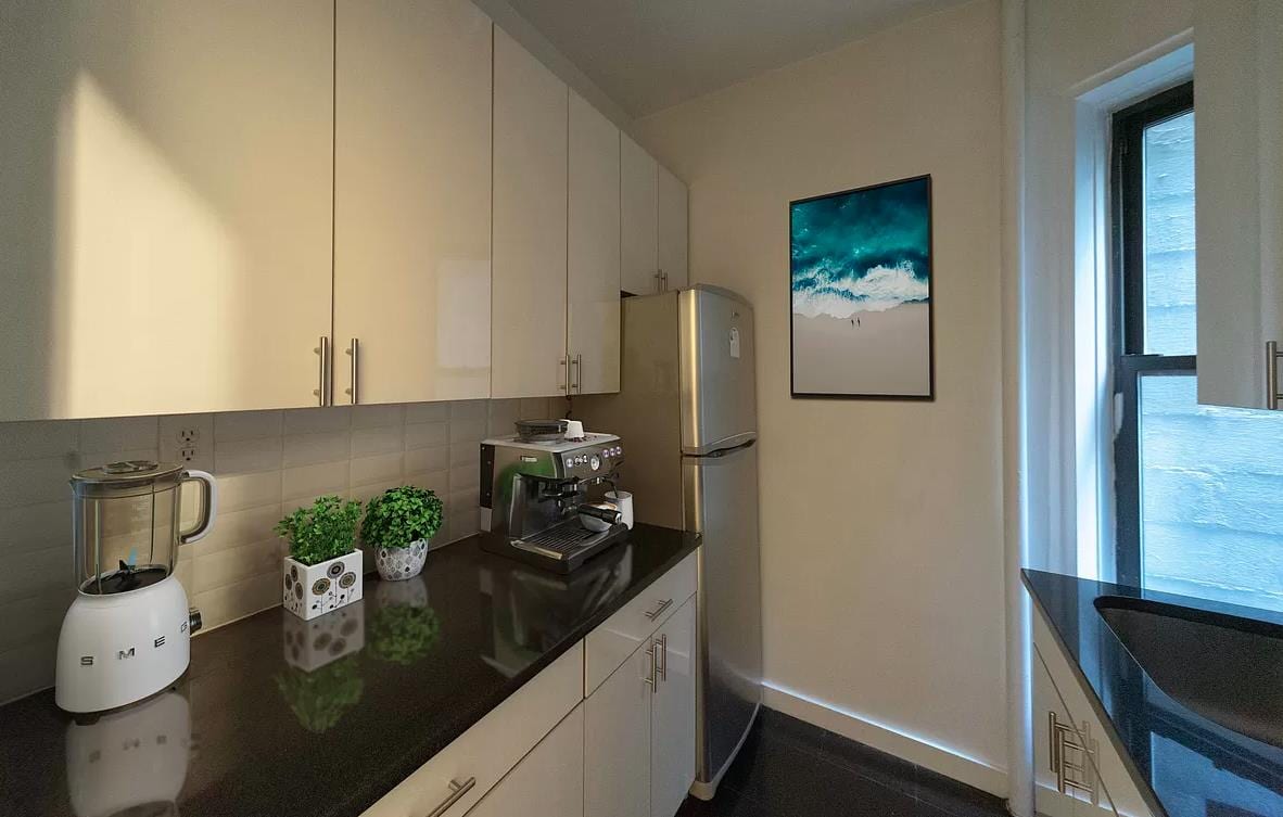210 East 38th Street