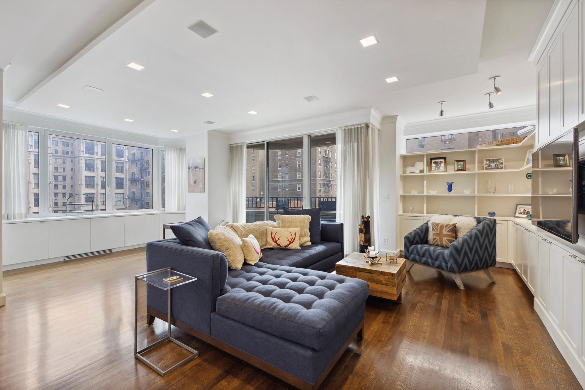 22 West 66th Street
