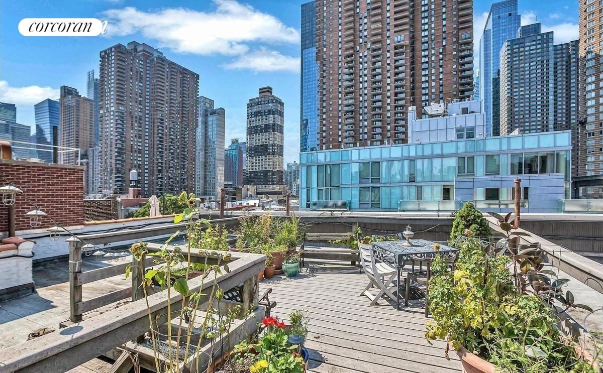 461 West 44th Street