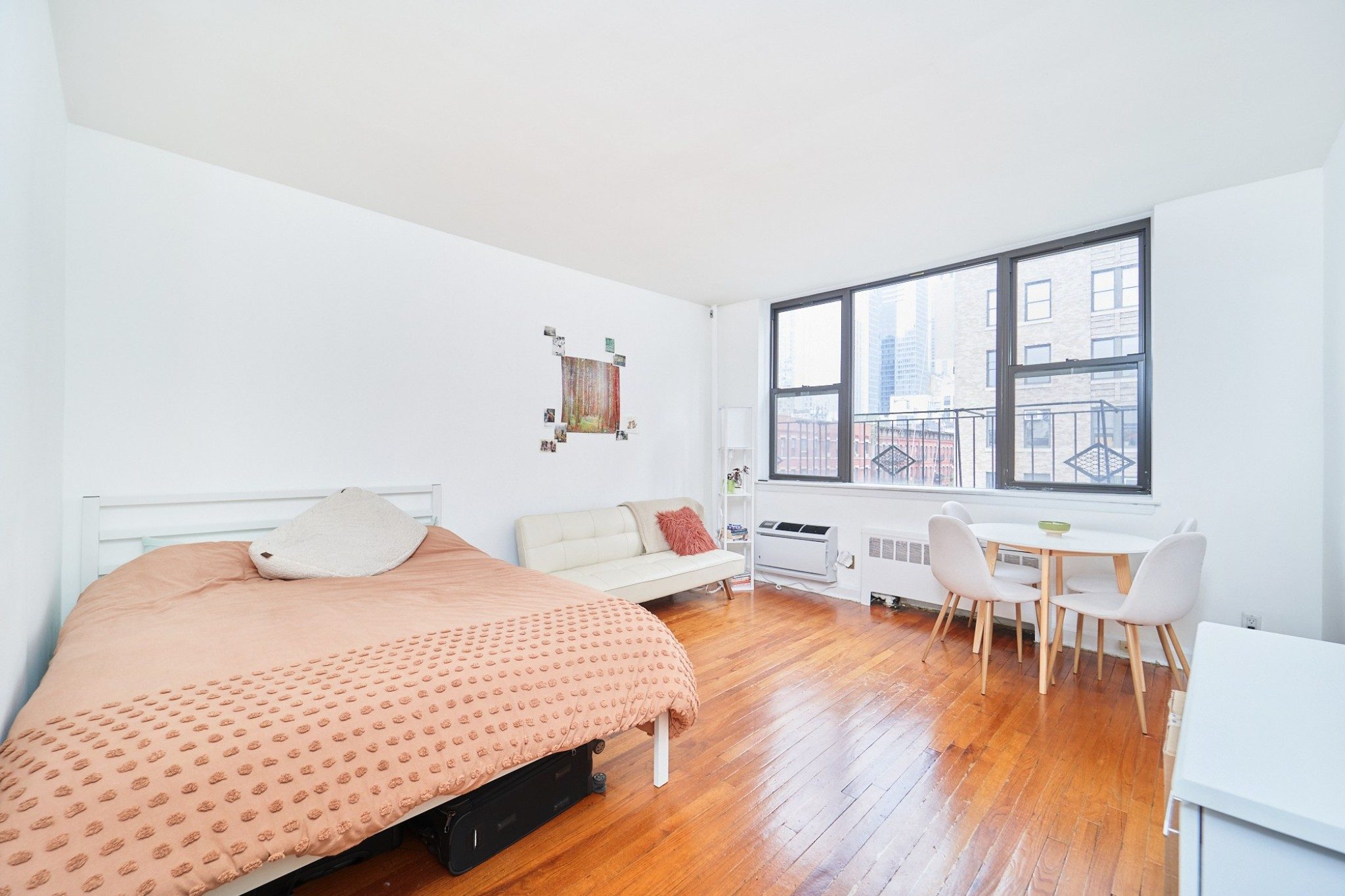 400 West 45th Street