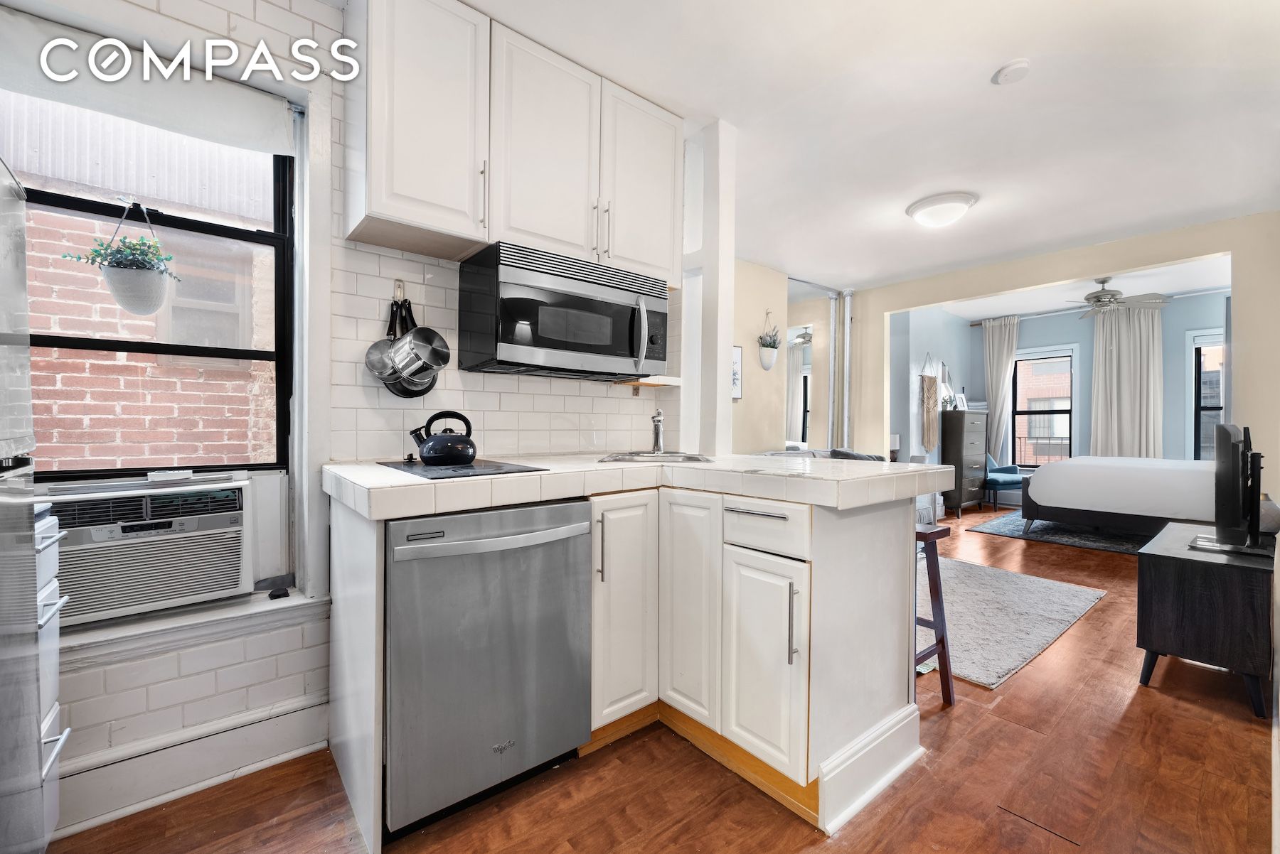 522 West 50th Street