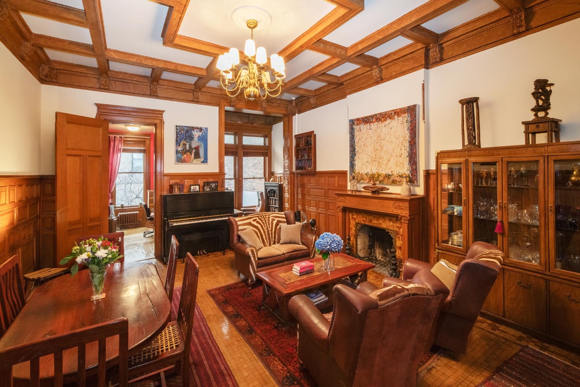 25 West 71st Street