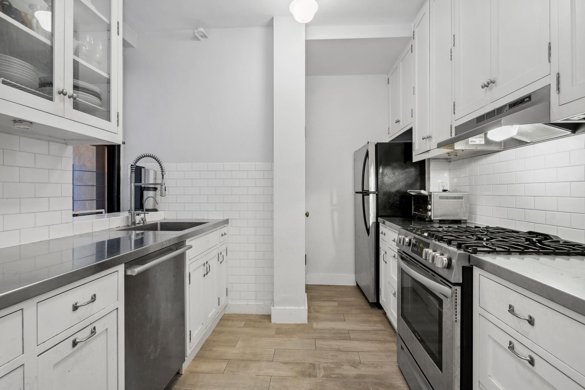 255 West End Avenue