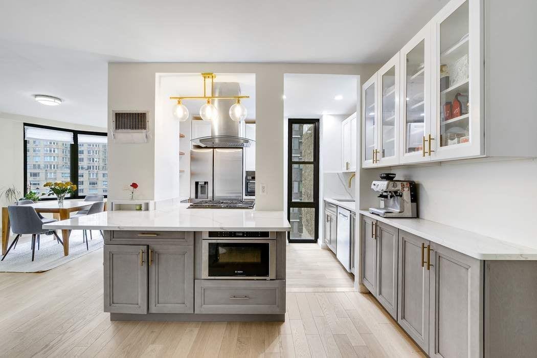 44 West 62nd Street