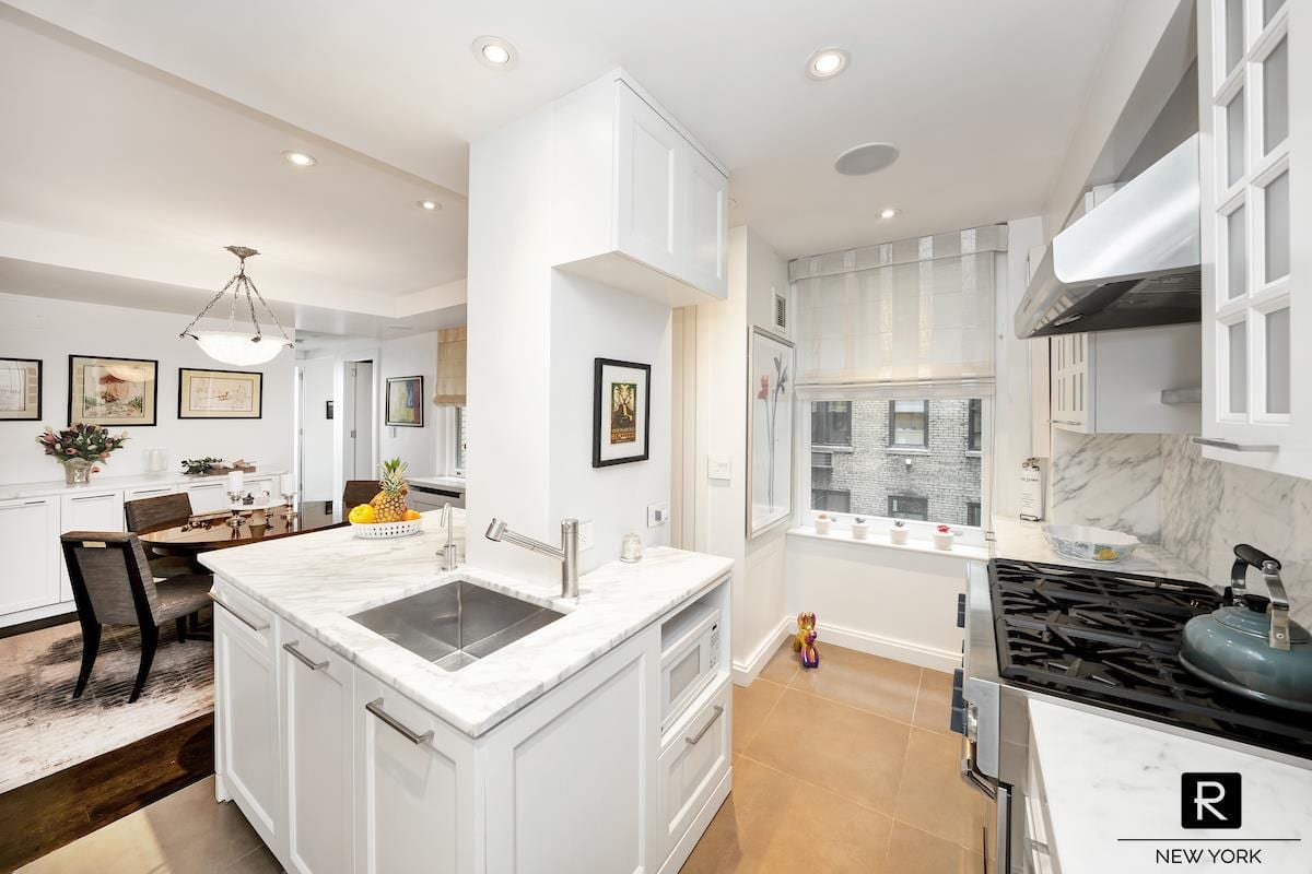 330 West 72nd Street