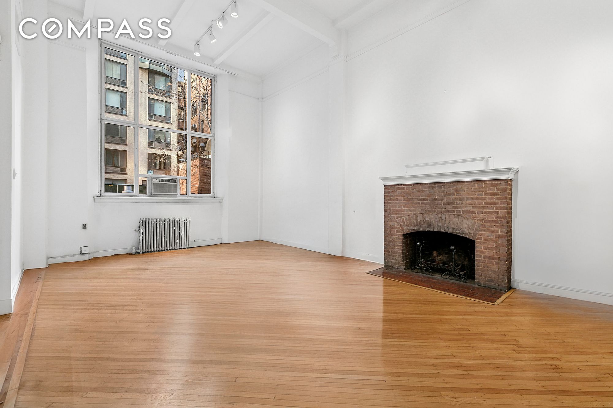 33 West 67th Street
