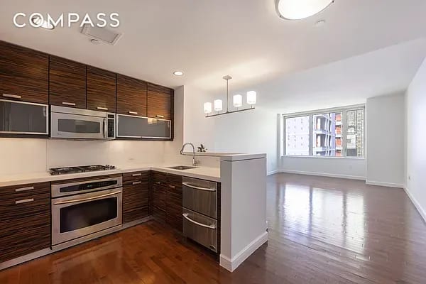 225 East 34th Street
