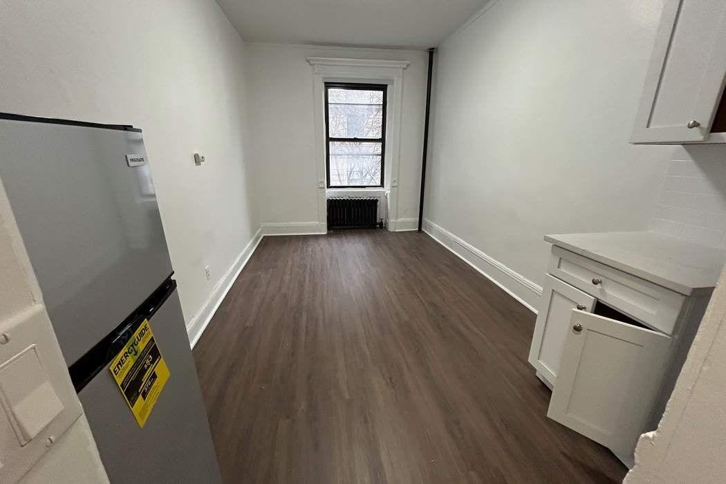 276 West 71st Street