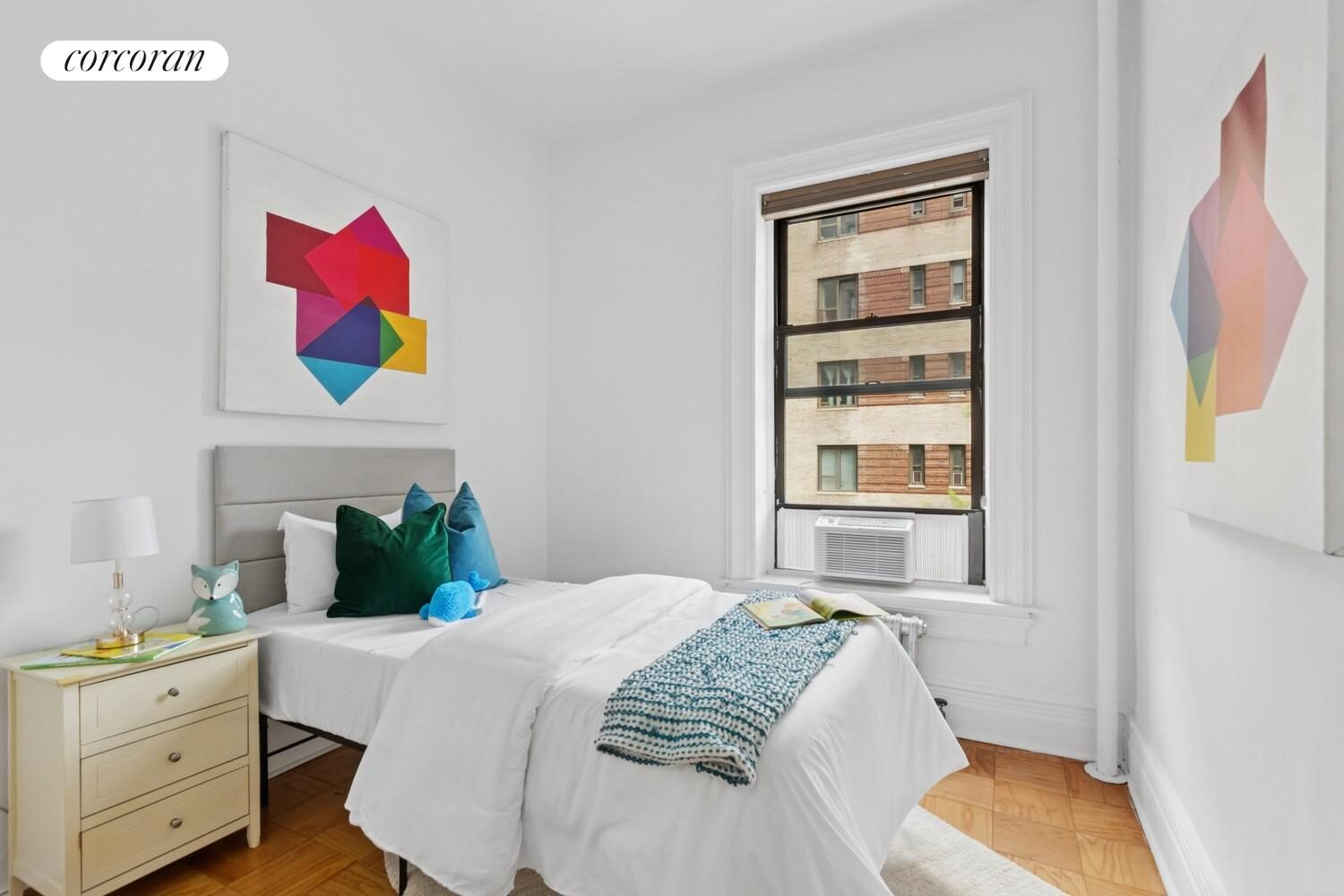 418 Central Park West