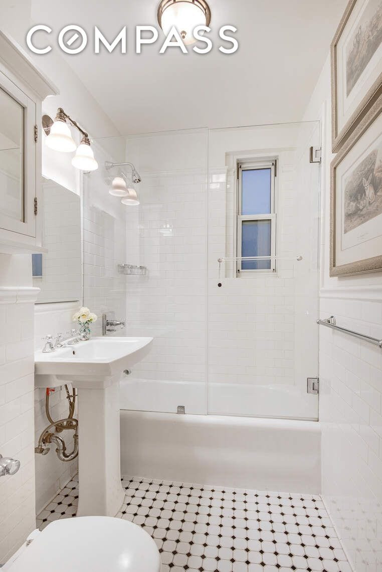 11 West 69th Street