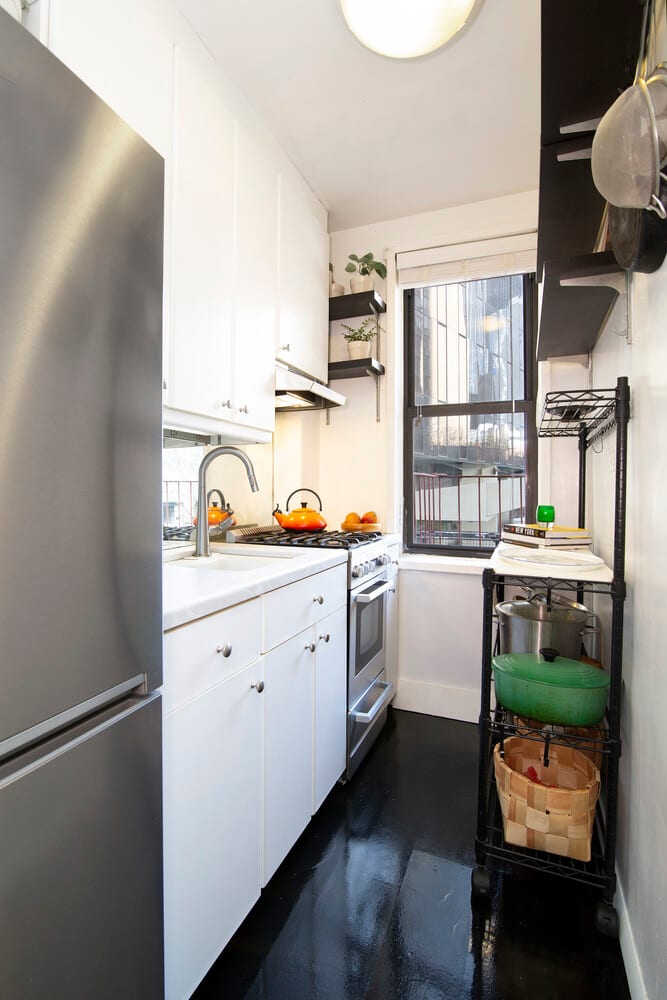 242 East 38th Street