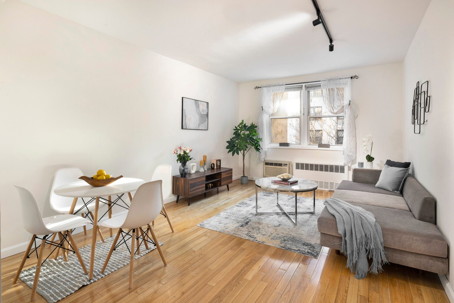320 East 35th Street