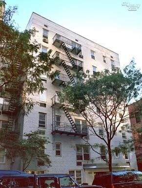 320 East 35th Street
