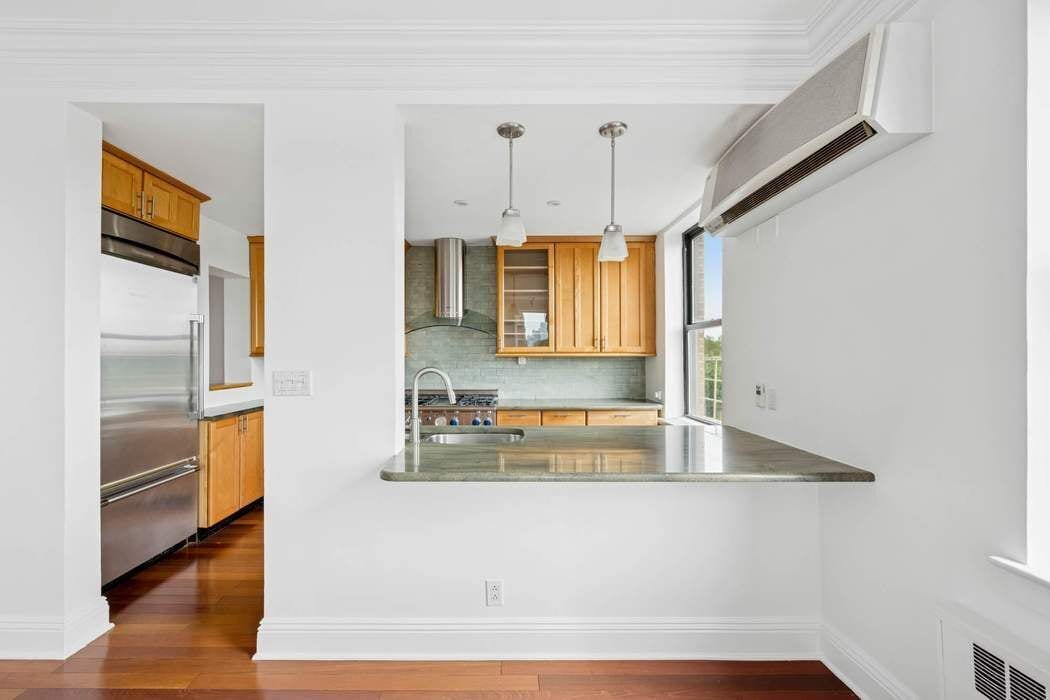 407 Central Park West