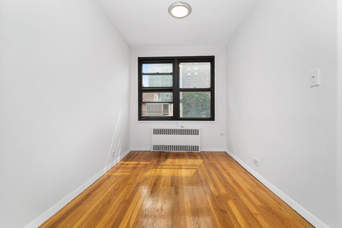 242 East 38th Street