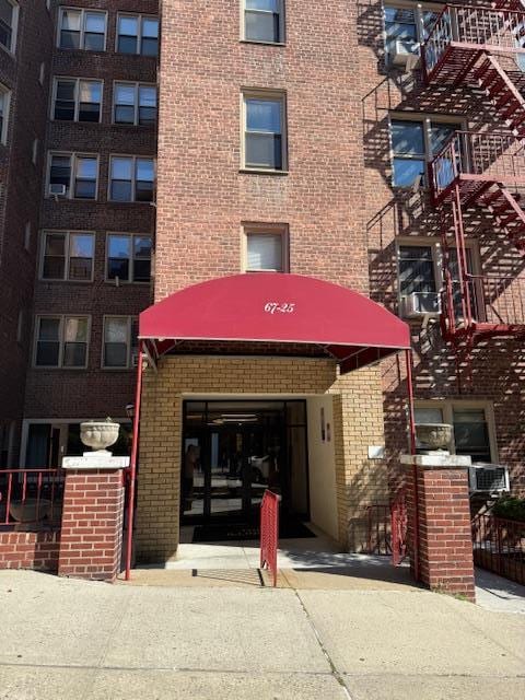 67-25 Clyde Street