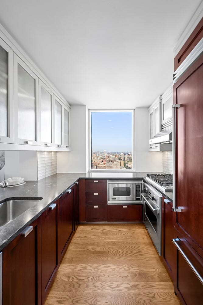 2628 Broadway