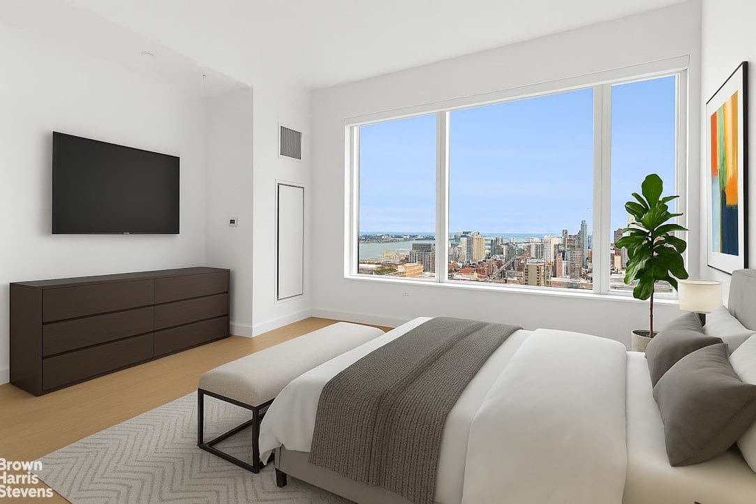 472 West 41st Street