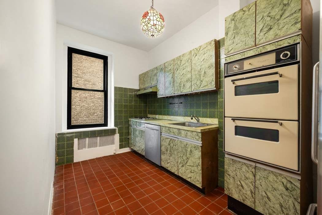 230 West 105th Street