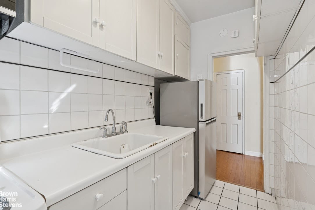 110-31 73rd Road