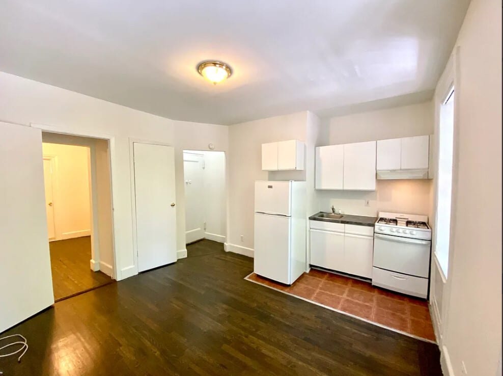 245 East 39th Street