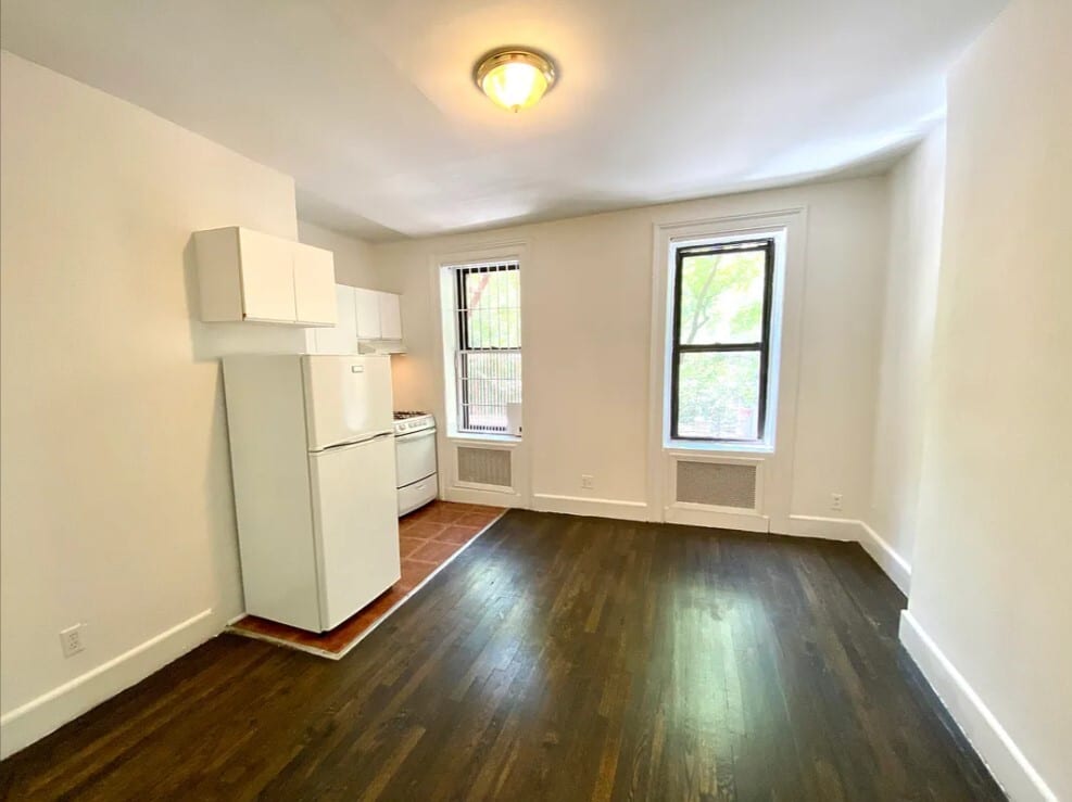 245 East 39th Street