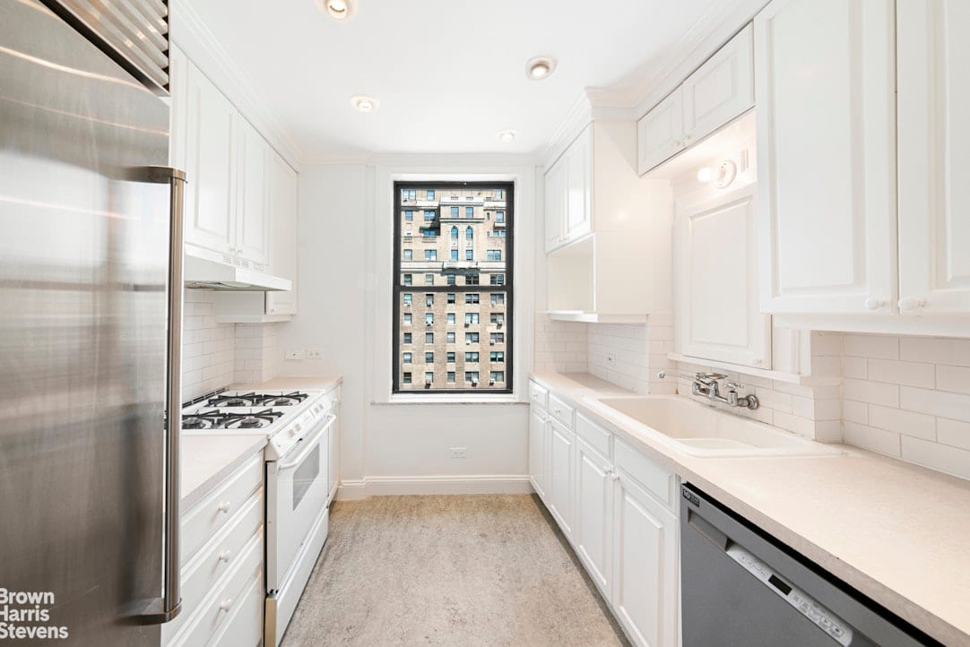 255 West End Avenue