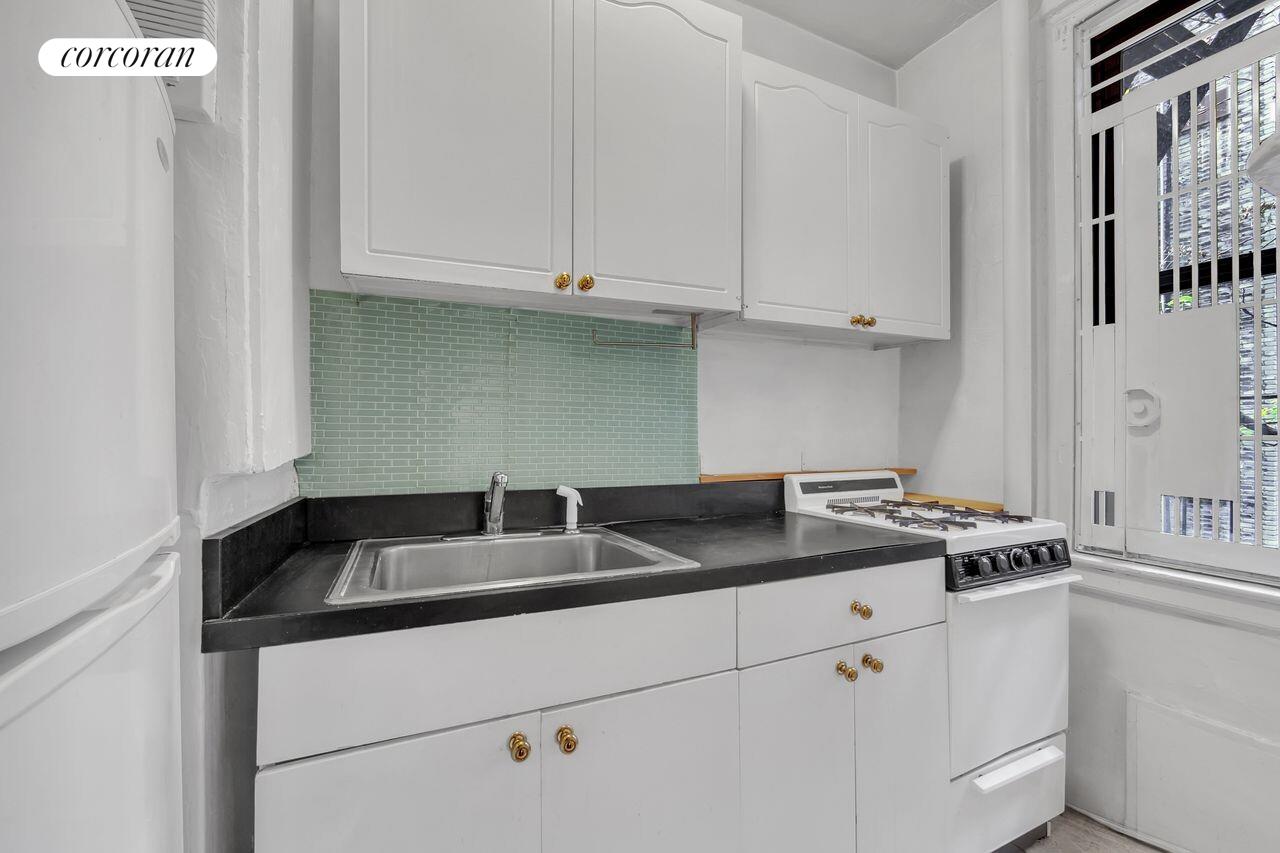 17 West 64th Street