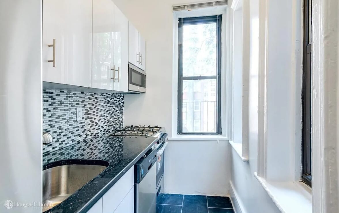 247 East 39th Street