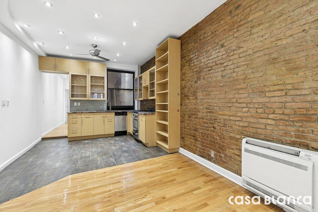 212 West 105th Street