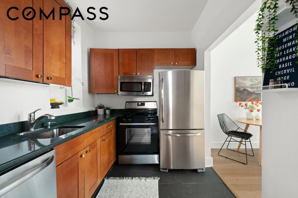406 West 46th Street