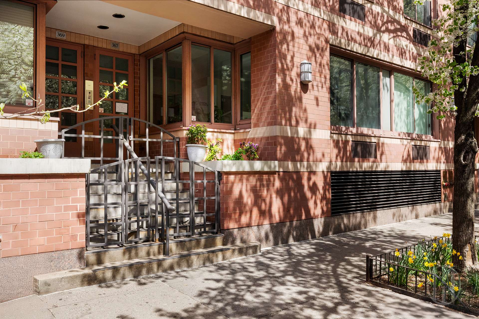 367 West 49th Street