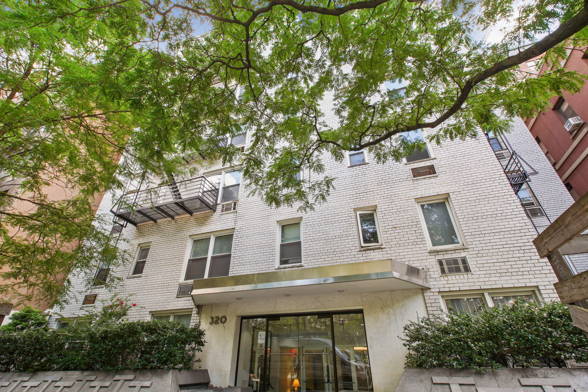 320 East 35th Street