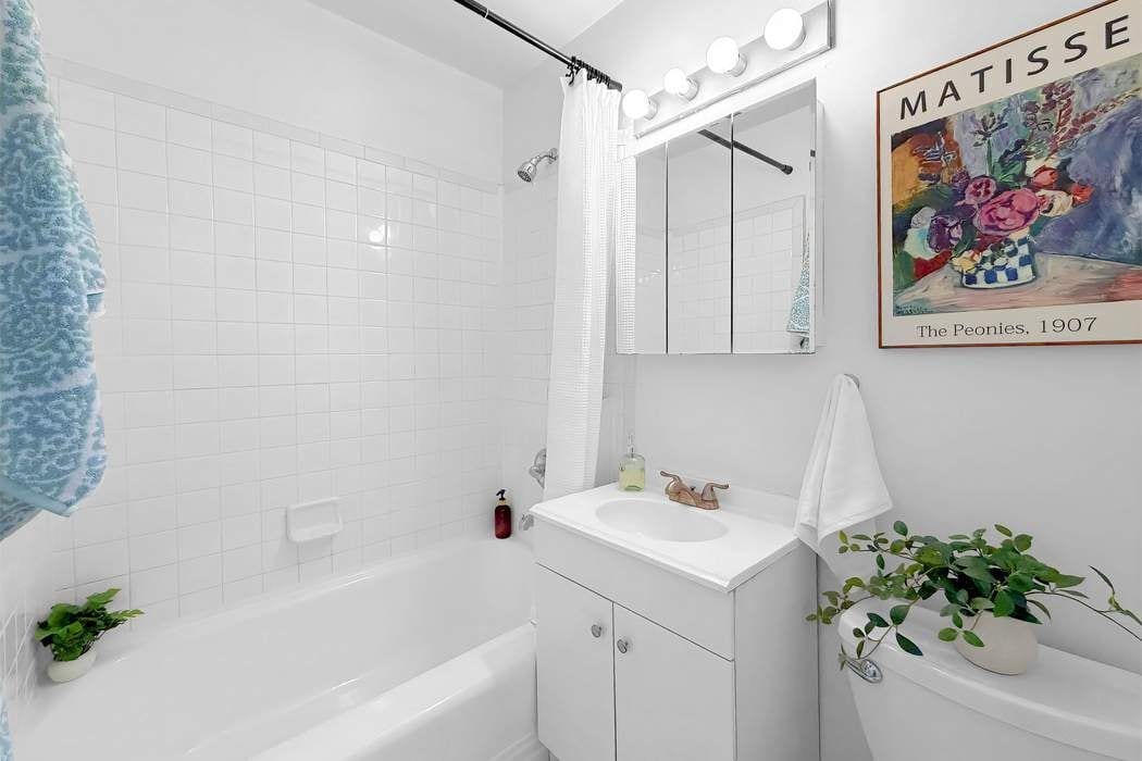 406 West 46th Street