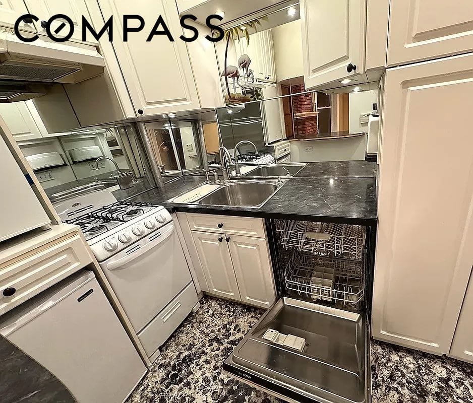 415 West 46th Street