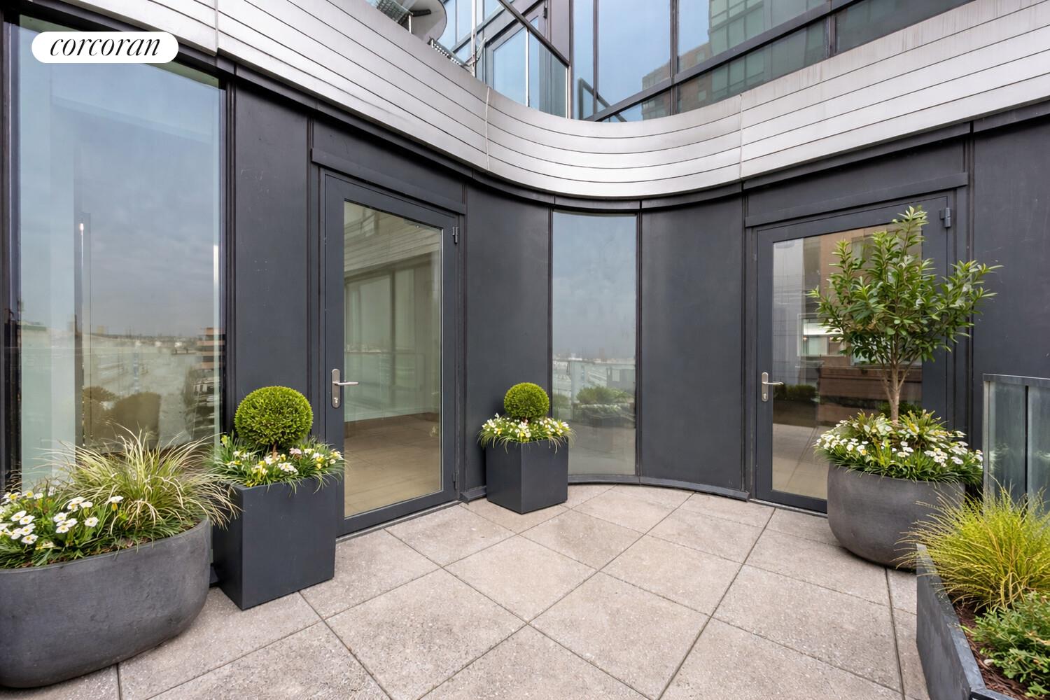 572 Eleventh Avenue