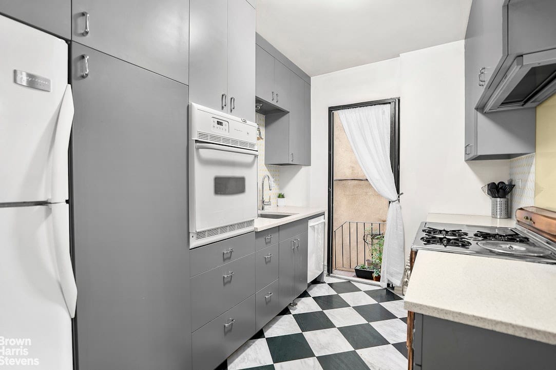 461 West 44th Street