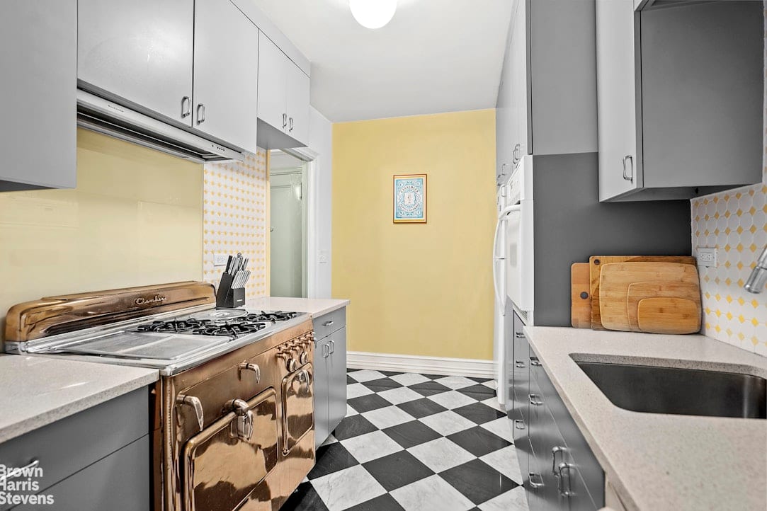 461 West 44th Street