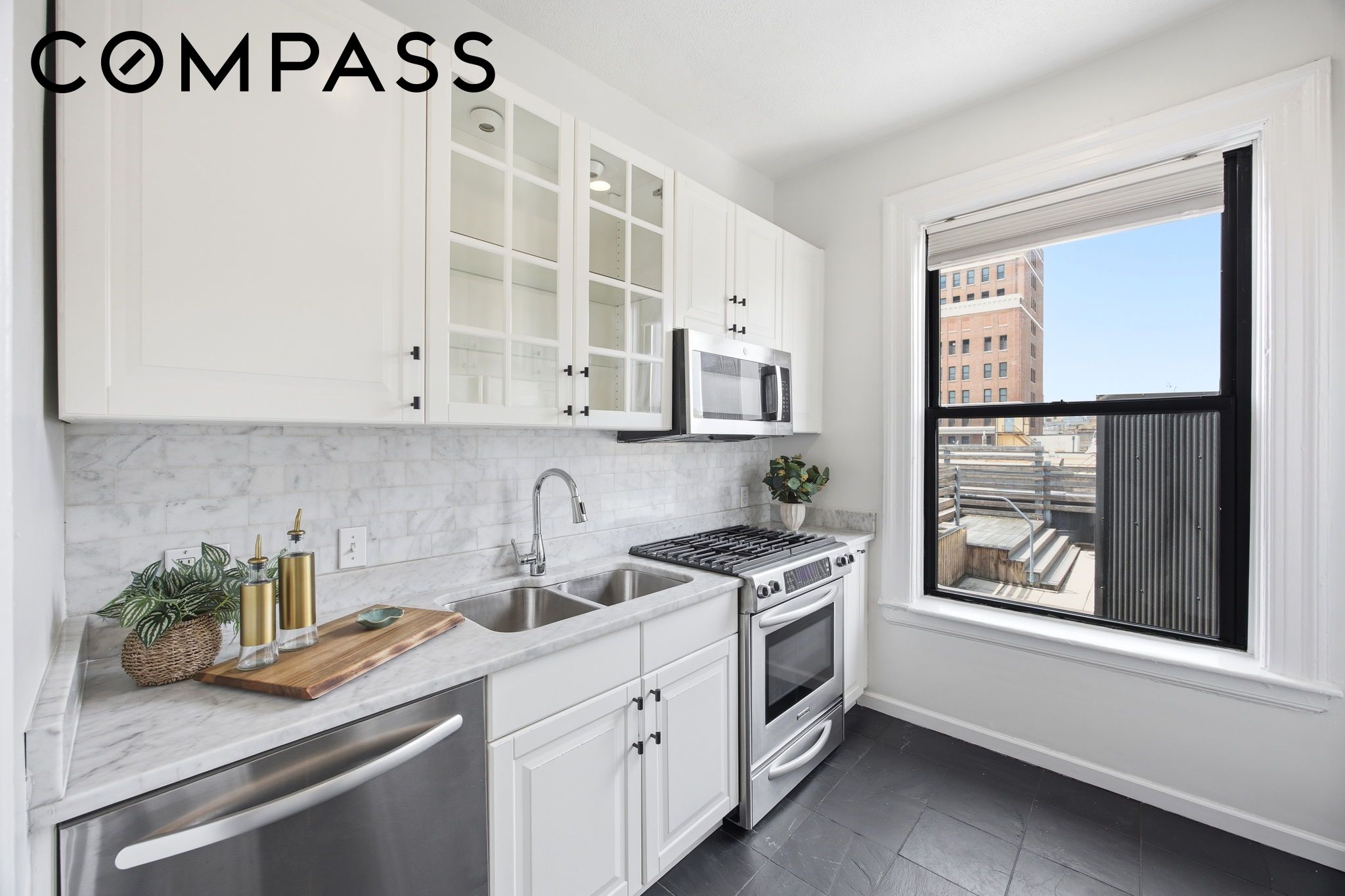 485 Central Park West
