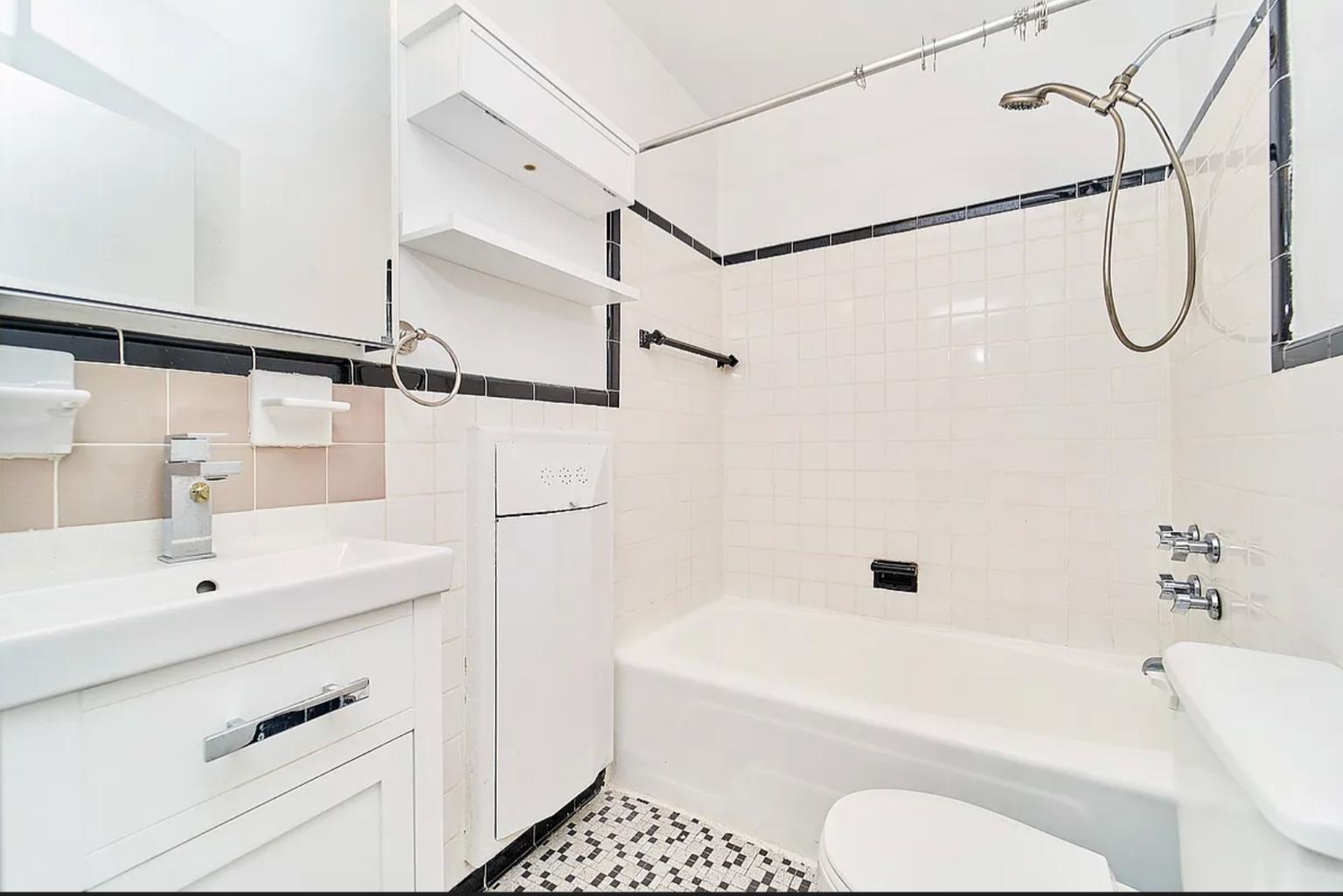 400 West 45th Street