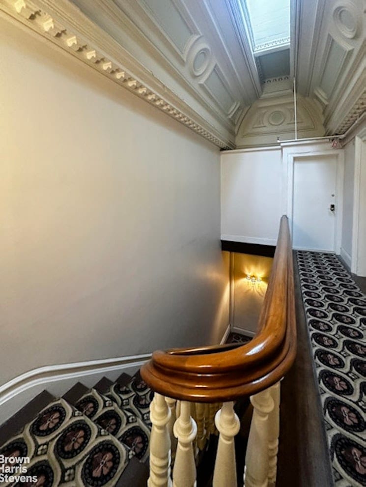 23 East 37th Street