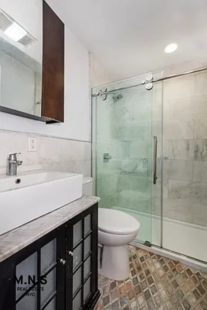 416 West 49th Street