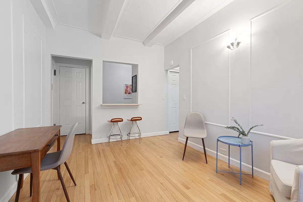 25 West 64th Street