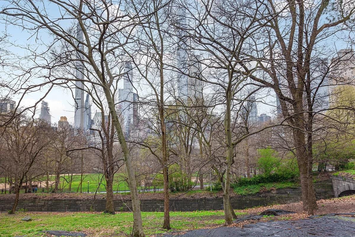 25 West 64th Street