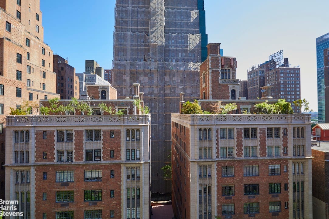318 East 41st Street