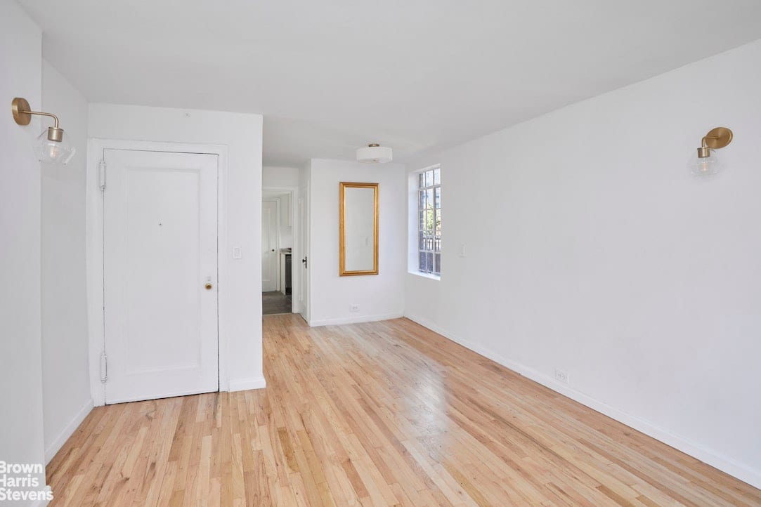 318 East 41st Street